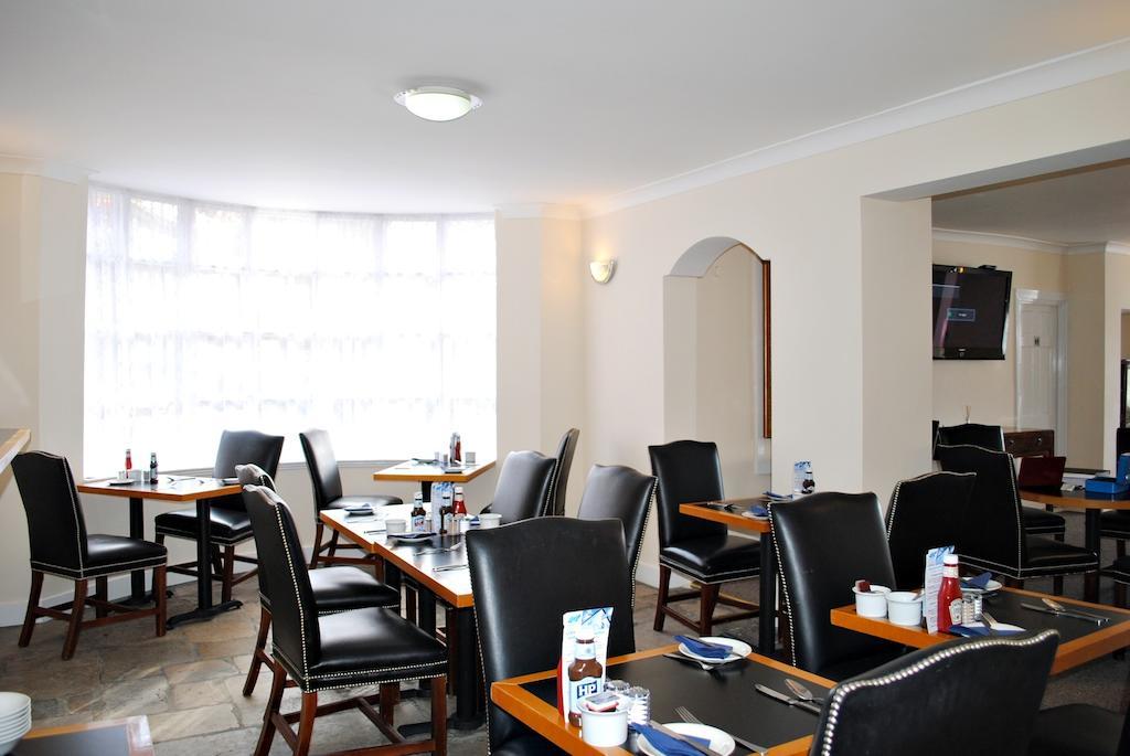 Ferry House Lodge Портсмут Екстер'єр фото