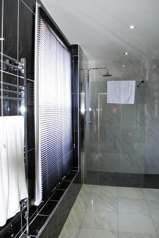 Ferry House Lodge Портсмут Номер фото