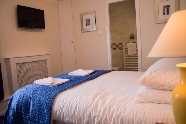 Ferry House Lodge Портсмут Номер фото